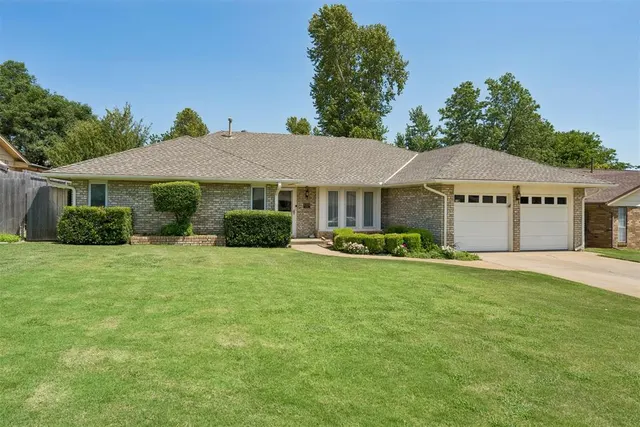 Front exterior — 1305 Sims Avenue, Edmond, OK 73013