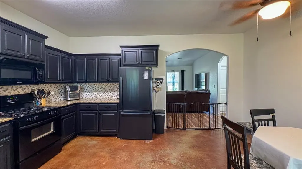 Photo 20 — 407 E Carlos Avenue, Bristow, OK 74010