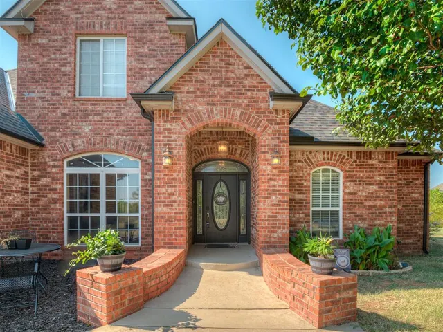 Photo 7 — 2324 SW 16th Street, Newcastle, OK 73065