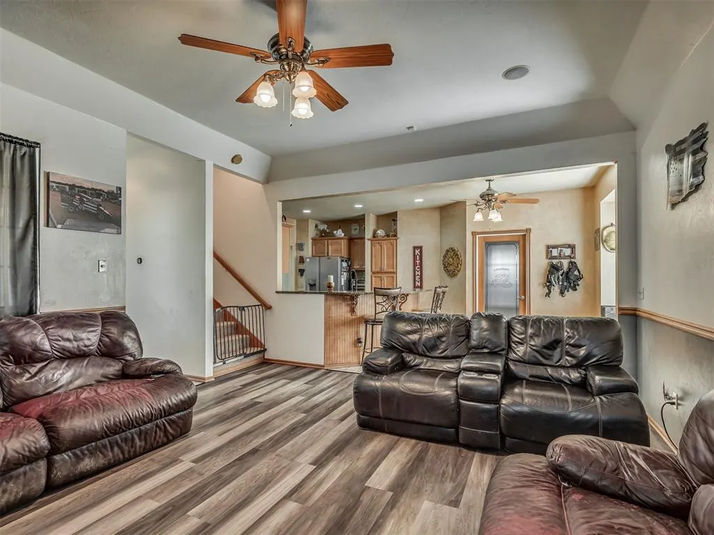 Photo 21 — 2324 SW 16th Street, Newcastle, OK 73065