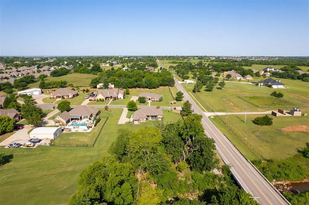 Photo 38 — 3500 Stratford Place, Moore, OK 73160