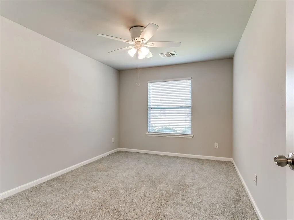 Photo 12 — 516 Talon Drive, Norman, OK 73072