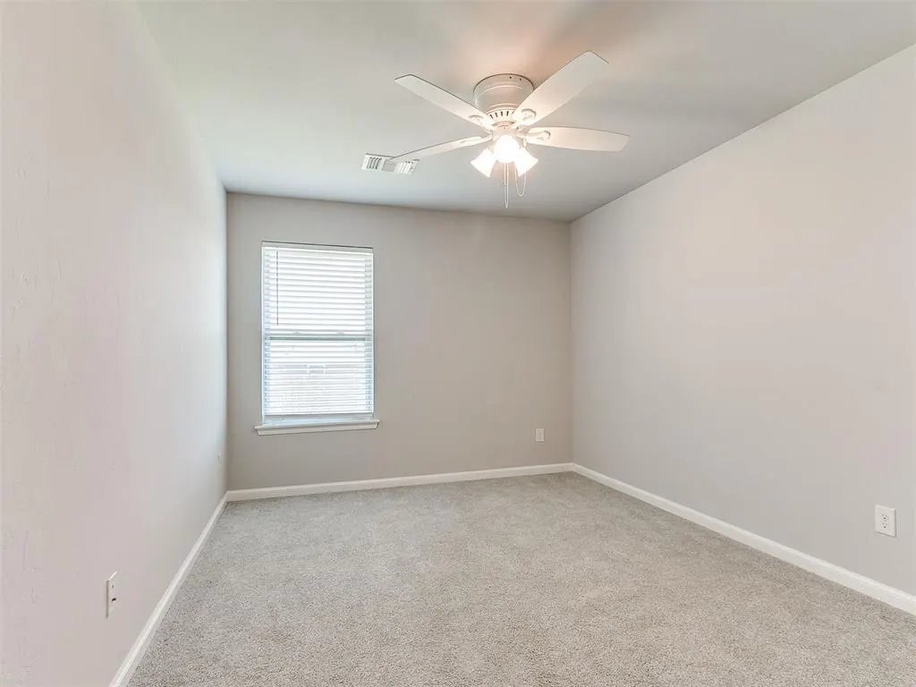 Photo 14 — 516 Talon Drive, Norman, OK 73072