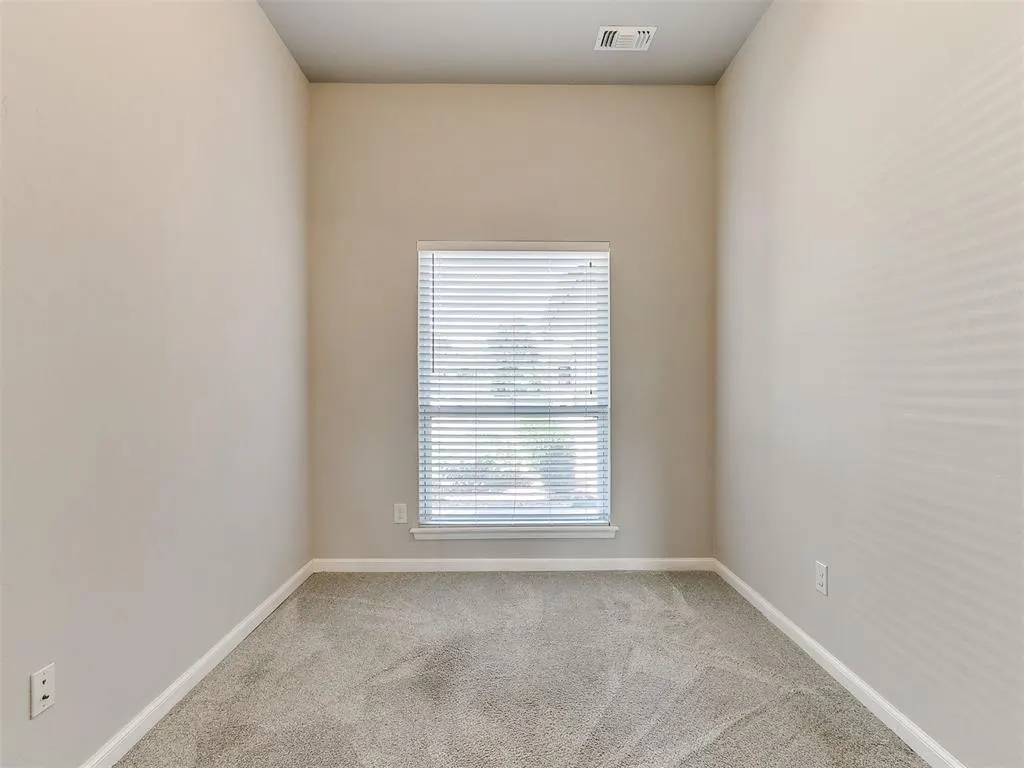 Photo 10 — 516 Talon Drive, Norman, OK 73072
