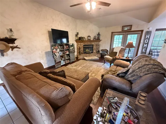 Photo 3 — 341172 E 1045 Road, Meeker, OK 74855