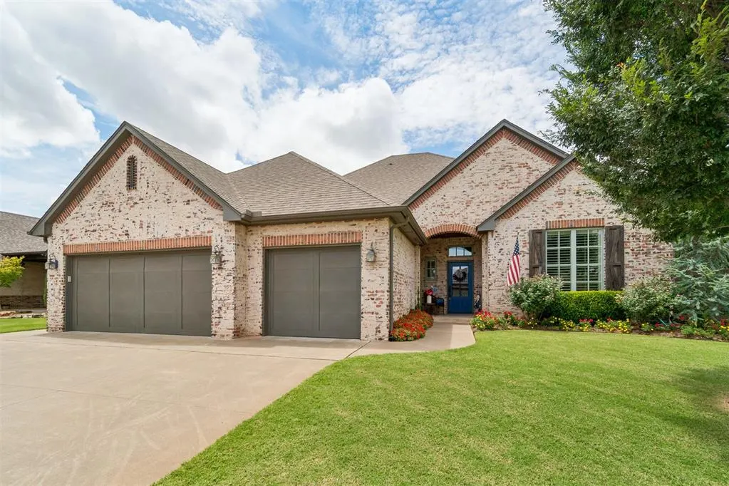 Photo 2 — 15313 Daybright Drive, Edmond, OK 73013