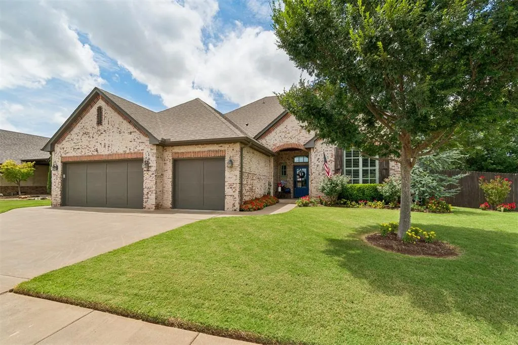 Photo 3 — 15313 Daybright Drive, Edmond, OK 73013