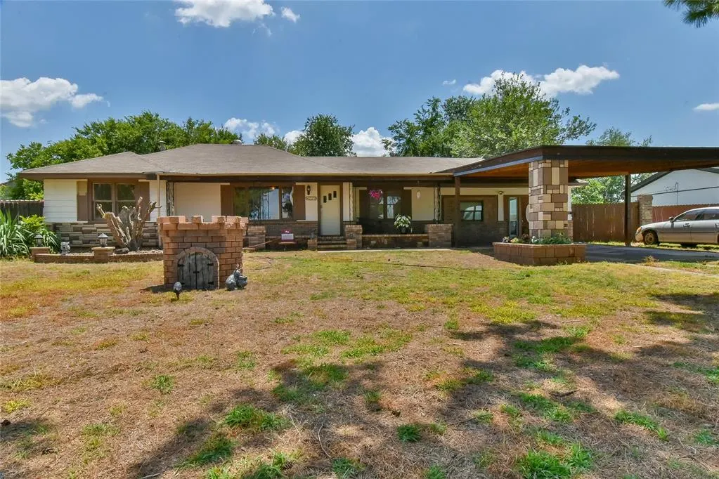Front exterior — 4220 SW 32nd Street, Oklahoma City, OK 73119