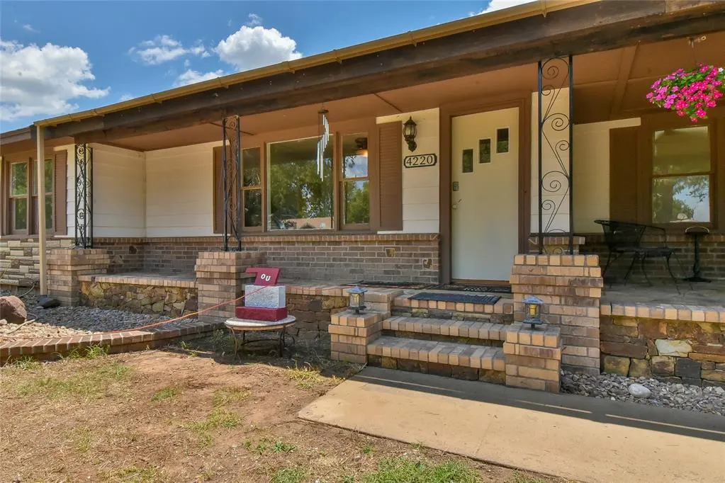 Photo 2 — 4220 SW 32nd Street, Oklahoma City, OK 73119