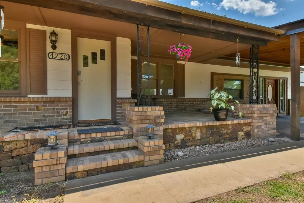 Photo 3 — 4220 SW 32nd Street, Oklahoma City, OK 73119