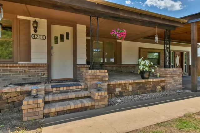 Photo 3 — 4220 SW 32nd Street, Oklahoma City, OK 73119