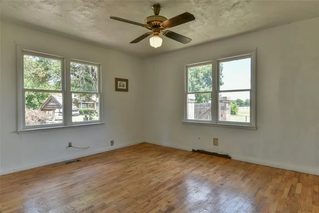 Photo 13 — 4220 SW 32nd Street, Oklahoma City, OK 73119