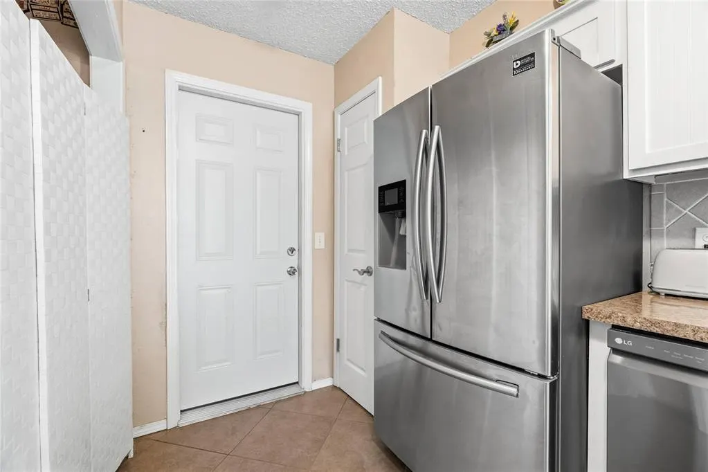 Photo 11 — 8216 Karla Lane, Oklahoma City, OK 73132