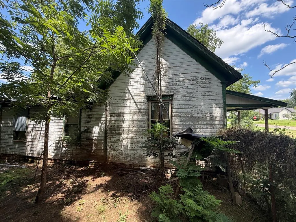 Photo 9 — 108 W Lee Street, Coyle, OK 73027