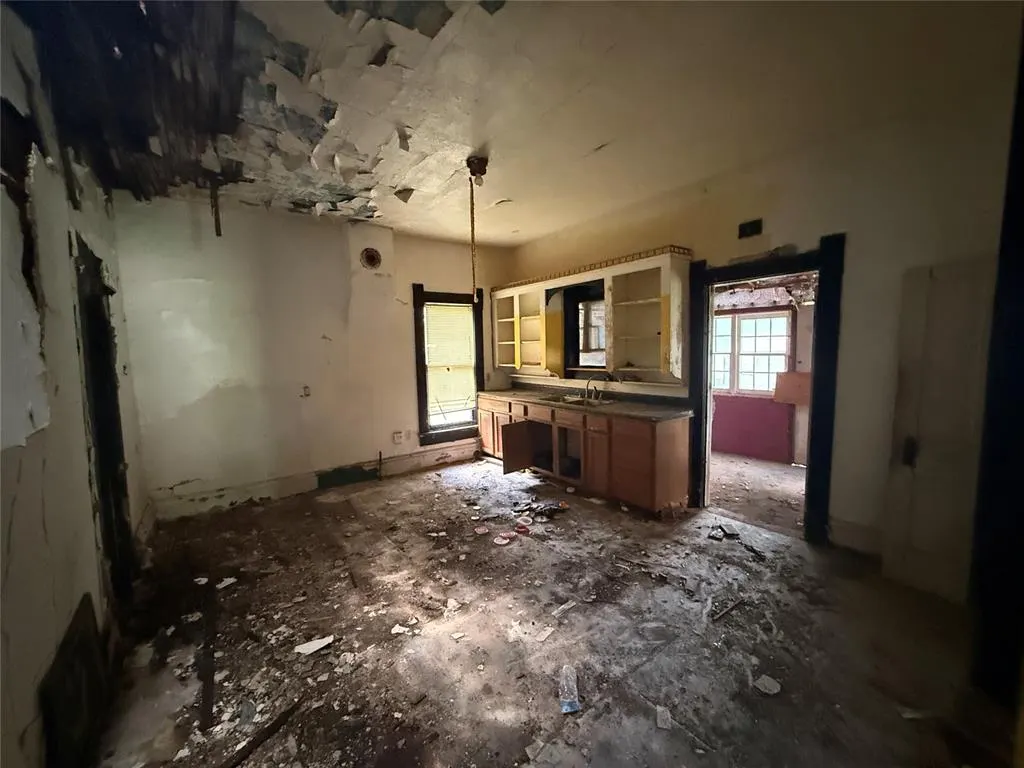 Photo 13 — 108 W Lee Street, Coyle, OK 73027