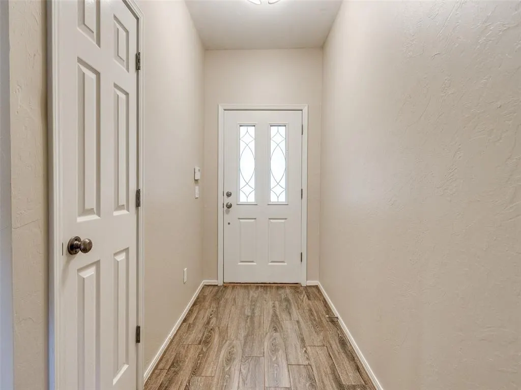 Photo 12 — 421 Madison Place Drive, Moore, OK 73160