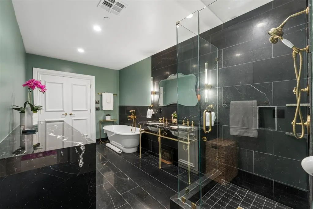 Photo 25 — 6100 NW Grand Boulevard 6107, Oklahoma City, OK 73118