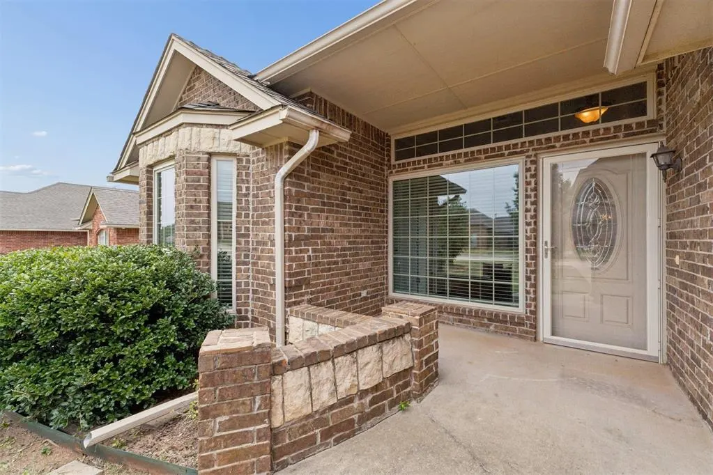 Photo 7 — 3212 E Valley Meadow, Norman, OK 73071