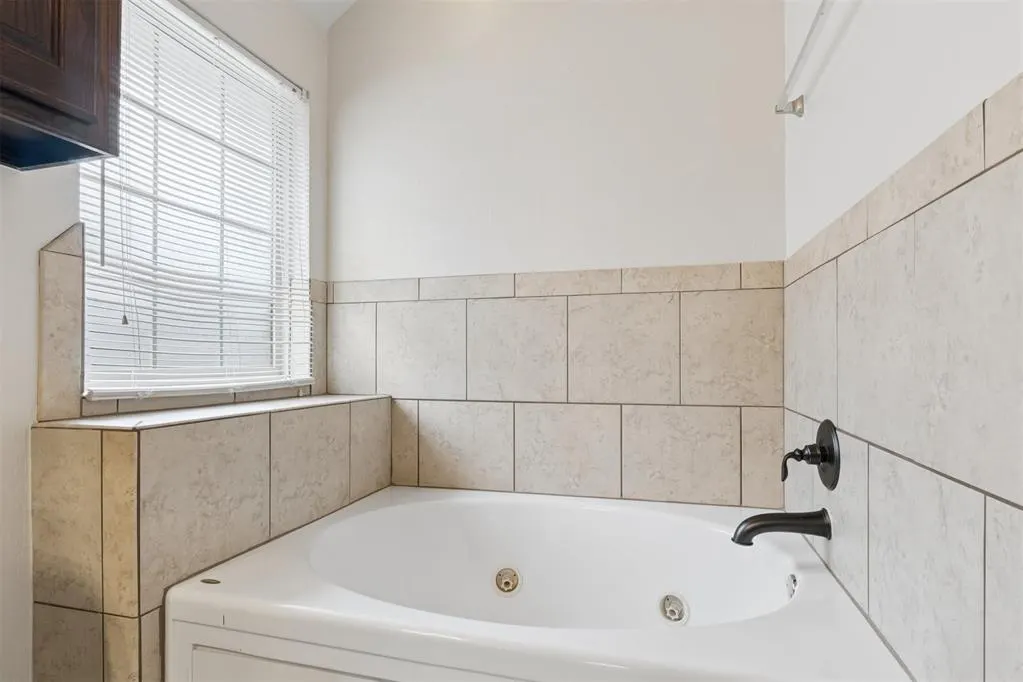 Photo 31 — 3212 E Valley Meadow, Norman, OK 73071