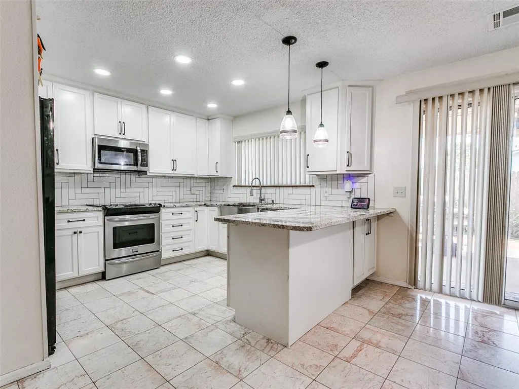 Photo 8 — 10134 Southridge Drive, Oklahoma City, OK 73159