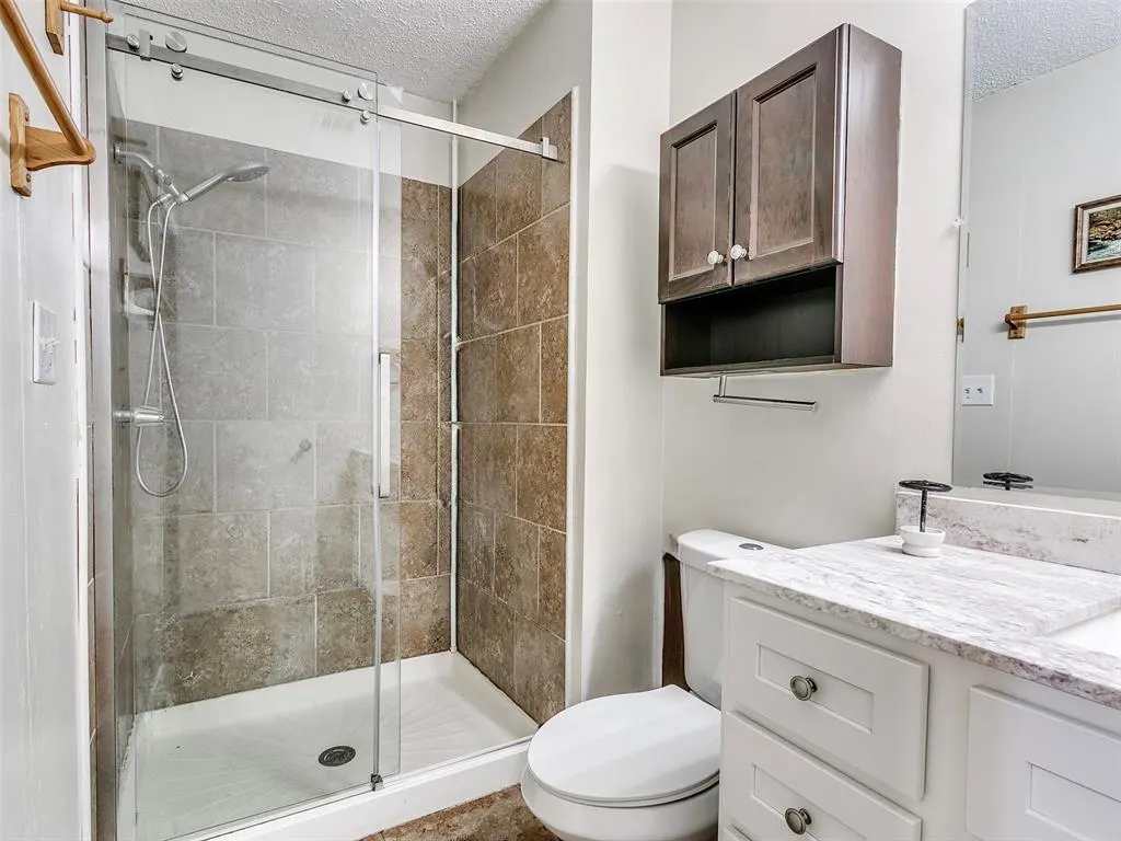 Photo 17 — 10134 Southridge Drive, Oklahoma City, OK 73159
