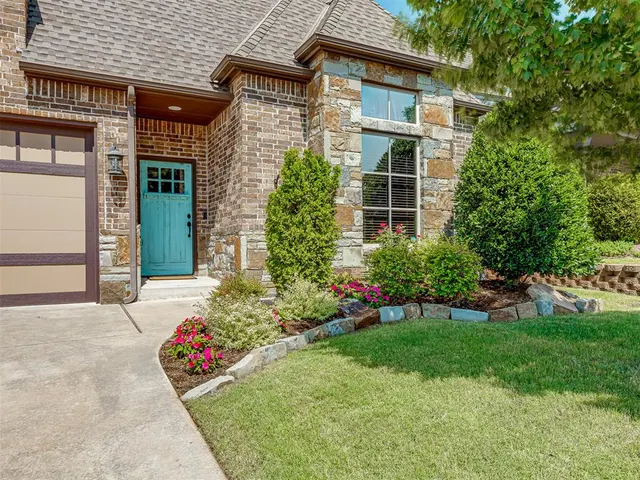 Front exterior — 2541 Riven Rock Road, Edmond, OK 73034