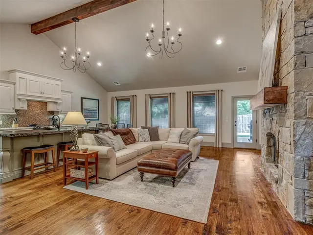 Photo 2 — 2541 Riven Rock Road, Edmond, OK 73034