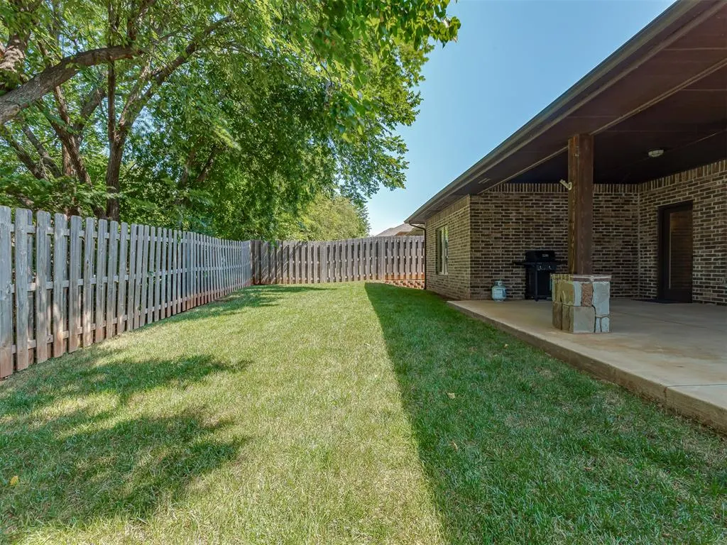 Photo 12 — 2541 Riven Rock Road, Edmond, OK 73034