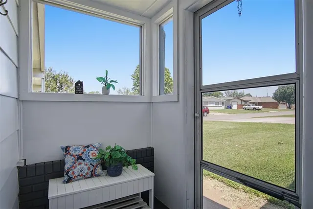 Photo 2 — 6004 SE 7th Street, Oklahoma City, OK 73110