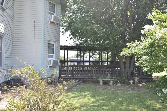 Photo 3 — 330 S Academy Road, Guthrie, OK 73044