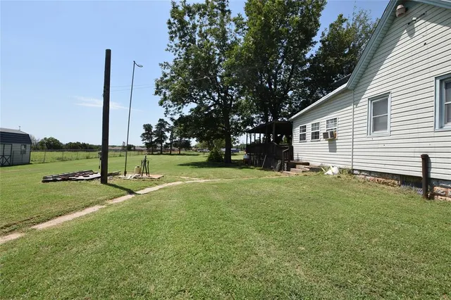 Photo 8 — 330 S Academy Road, Guthrie, OK 73044