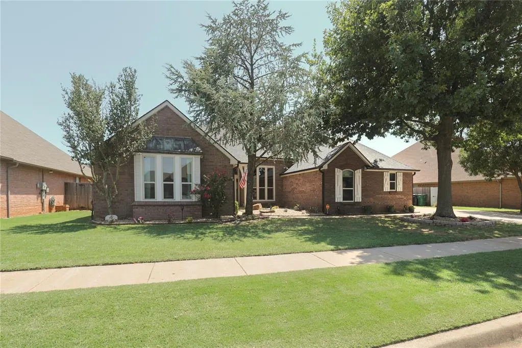 Front exterior — 9412 SW 32nd Terrace, Oklahoma City, OK 73179