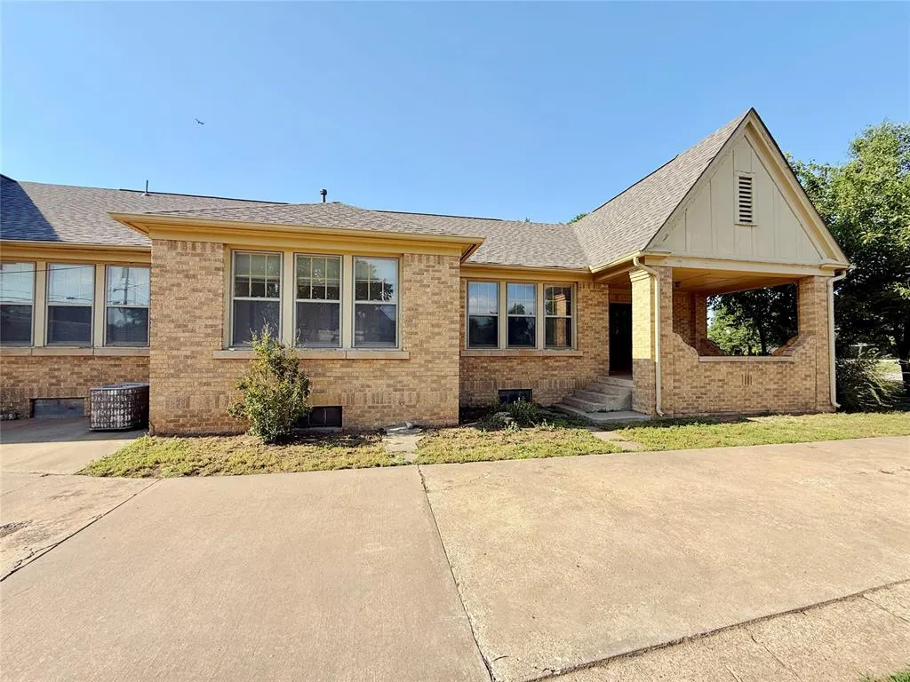 Photo 17 — 623 N Noble Avenue, Watonga, OK 73772