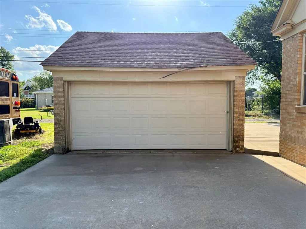 Photo 19 — 623 N Noble Avenue, Watonga, OK 73772