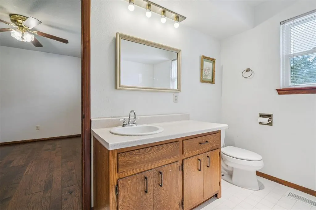 Photo 25 — 200 N Cedar Mountain Avenue, Edmond, OK 73034