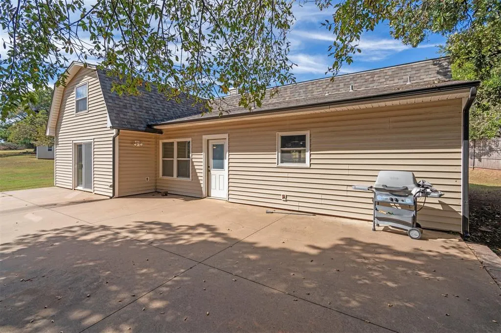 Photo 29 — 200 N Cedar Mountain Avenue, Edmond, OK 73034