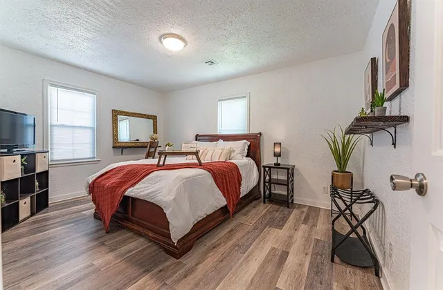 Photo 7 — 1026 Missouri Street, Norman, OK 73071