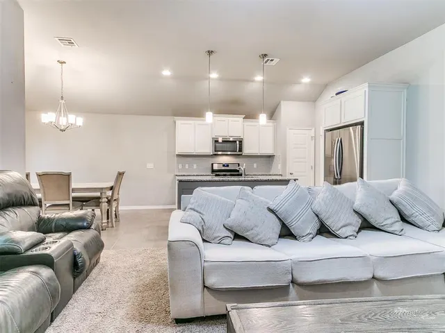 Photo 8 — 9109 Yassir Boulevard, Yukon, OK 73099