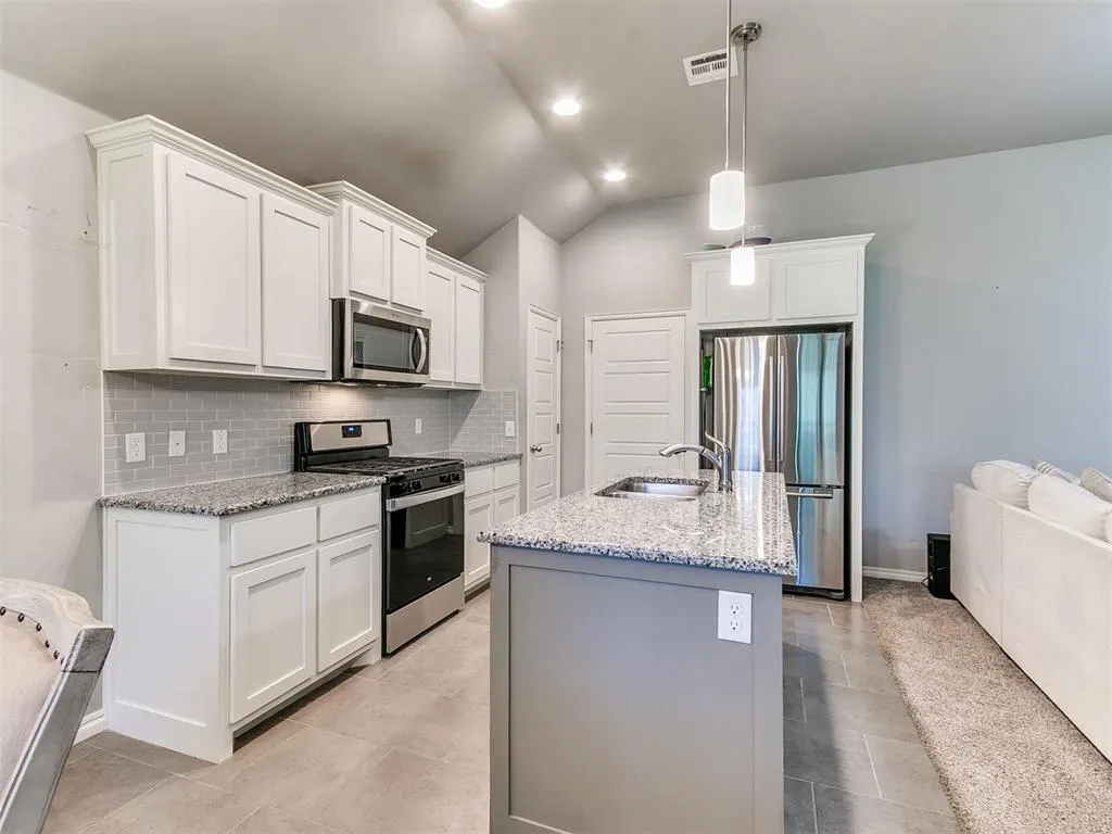 Photo 11 — 9109 Yassir Boulevard, Yukon, OK 73099