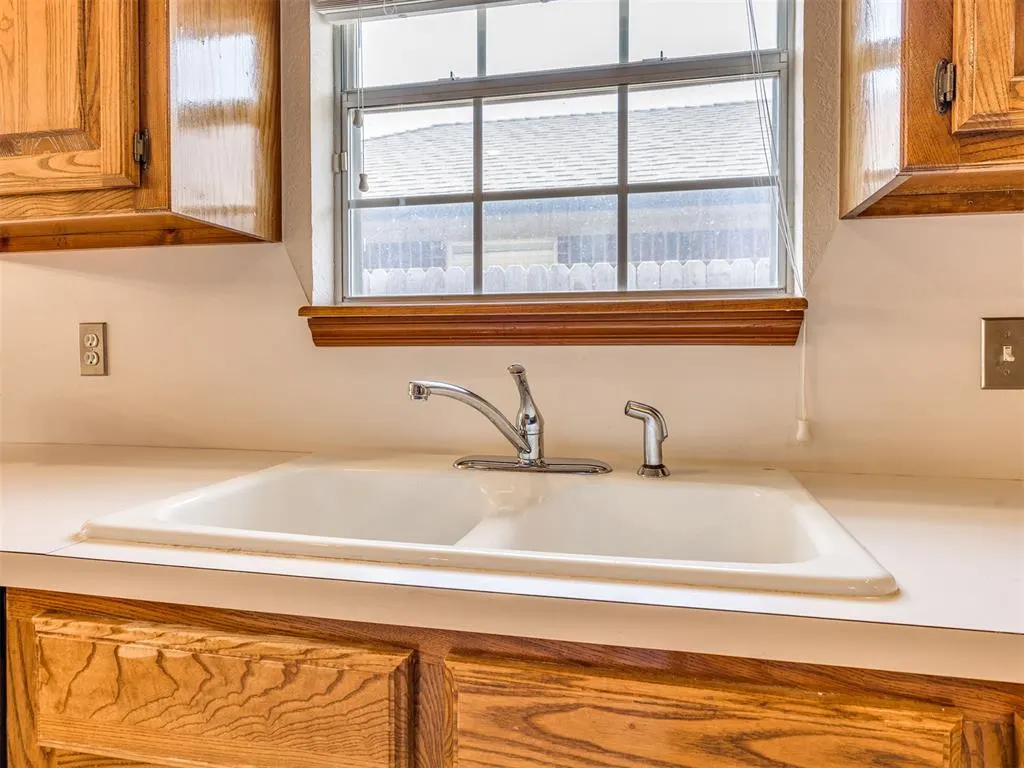Photo 15 — 13004 Willow crest Lane, Oklahoma City, OK 73170