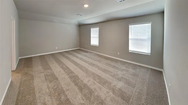Photo 8 — 2932 Firefly Drive, Oklahoma City, OK 73099