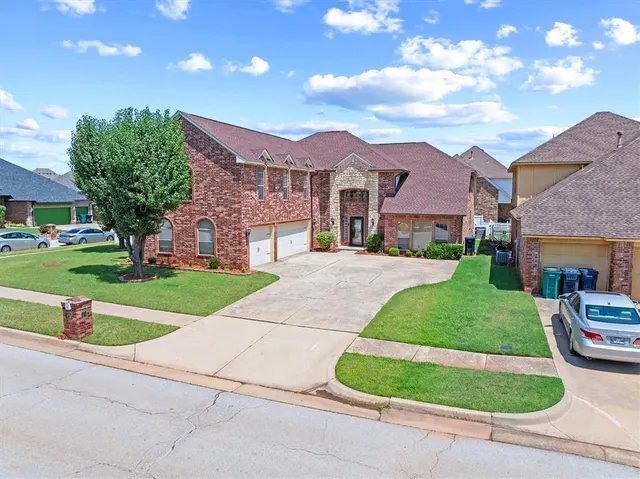Photo 3 — 125 NW 147th Street, Edmond, OK 73013