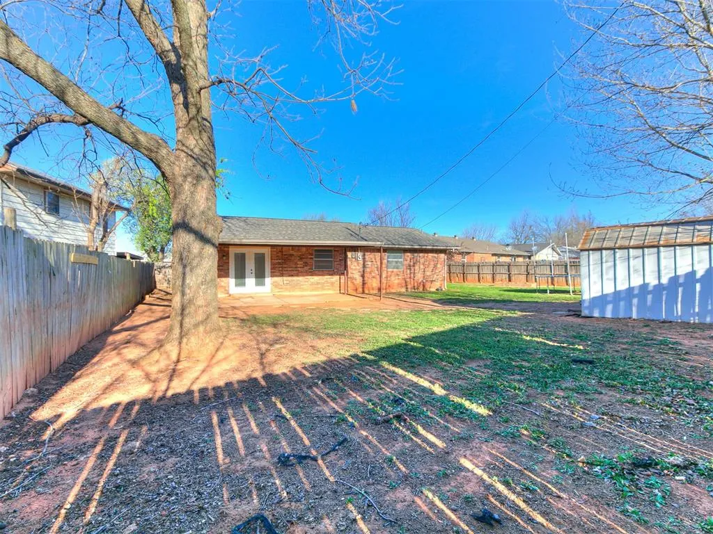 Photo 40 — 124 Oakside Drive, Moore, OK 73160
