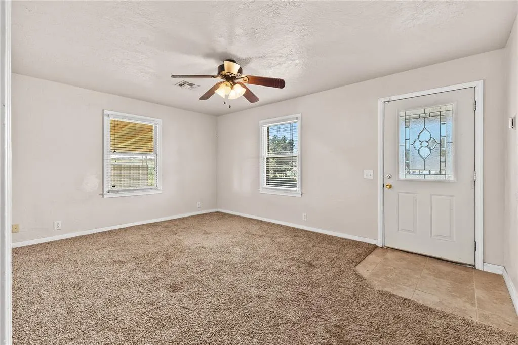 Photo 2 — 214 N Caddo Street, Weatherford, OK 73096