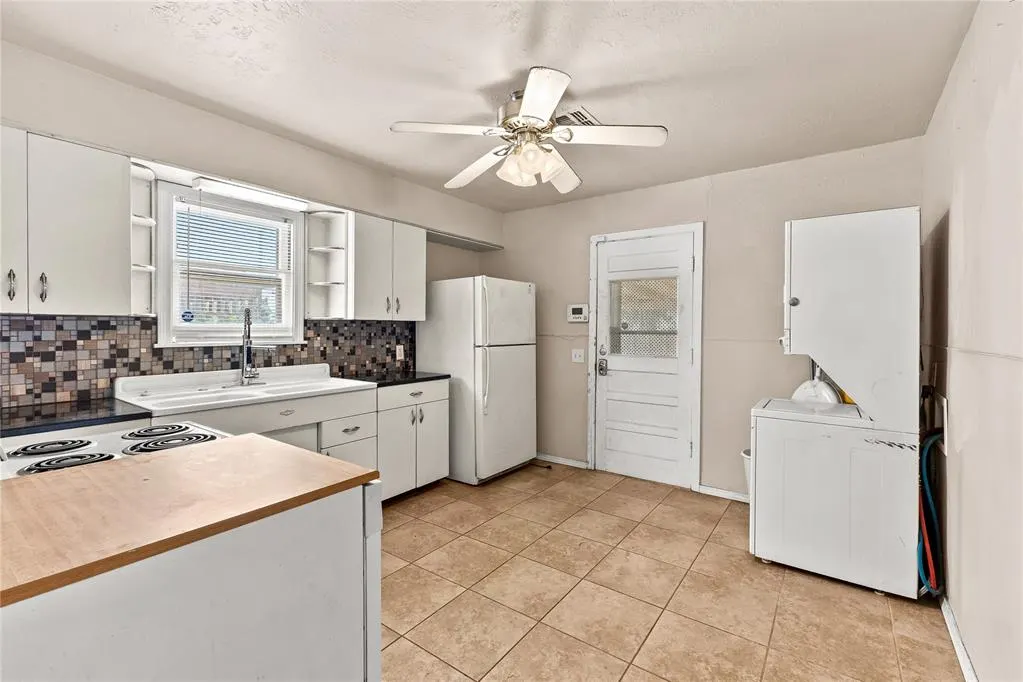 Photo 7 — 214 N Caddo Street, Weatherford, OK 73096