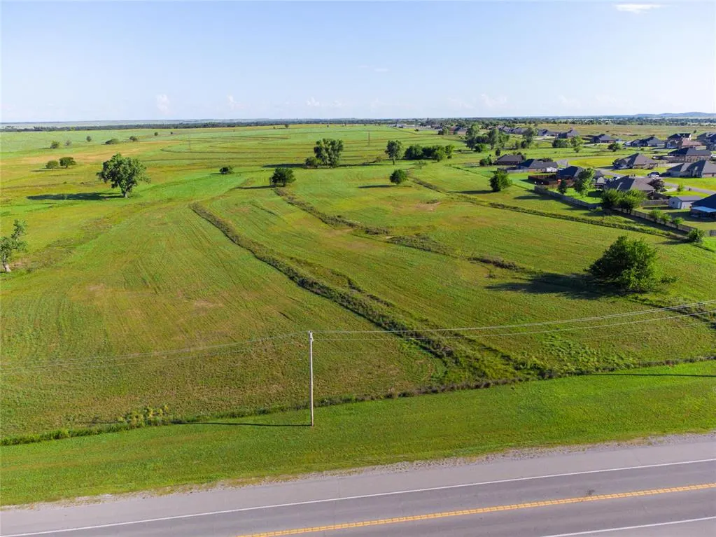 Front exterior — US 277 Highway, Elgin, OK 73538