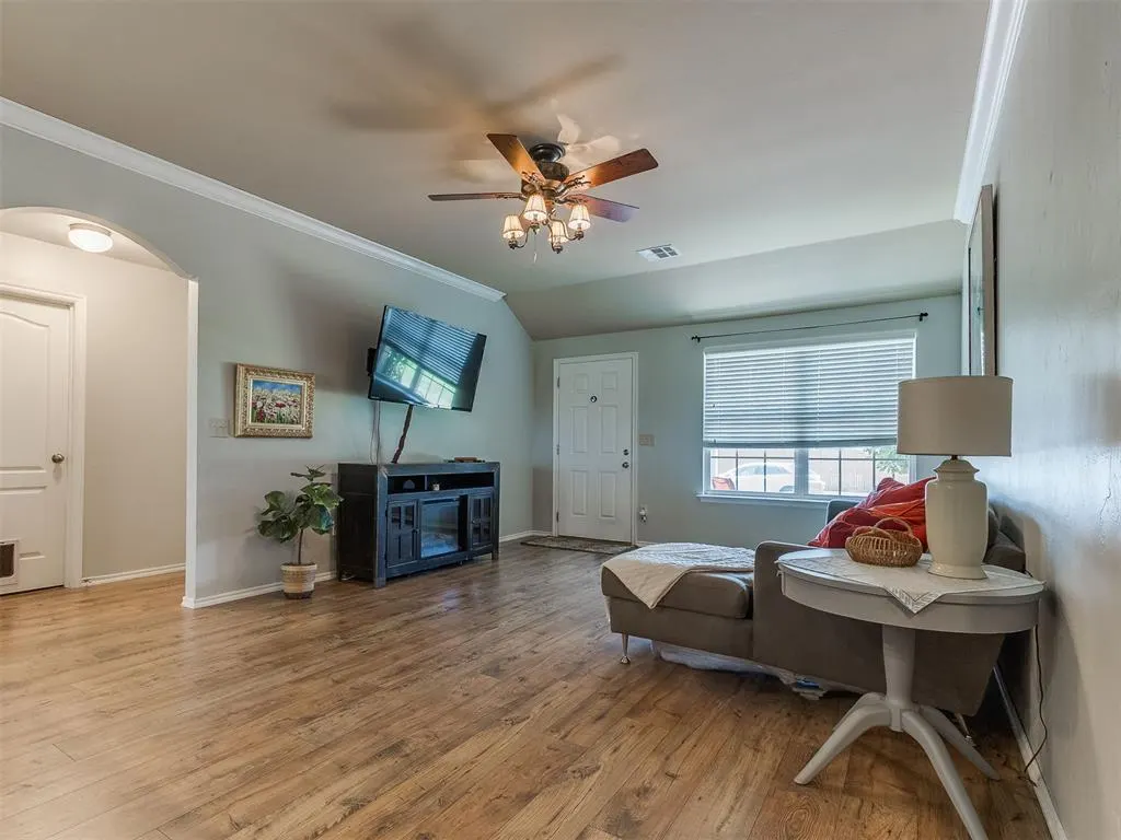 Photo 11 — 7817 Frye Lane, Oklahoma City, OK 73135