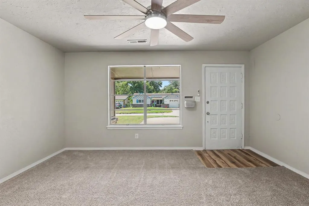 Photo 3 — 3129 Del Rancho Drive, Oklahoma City, OK 73115