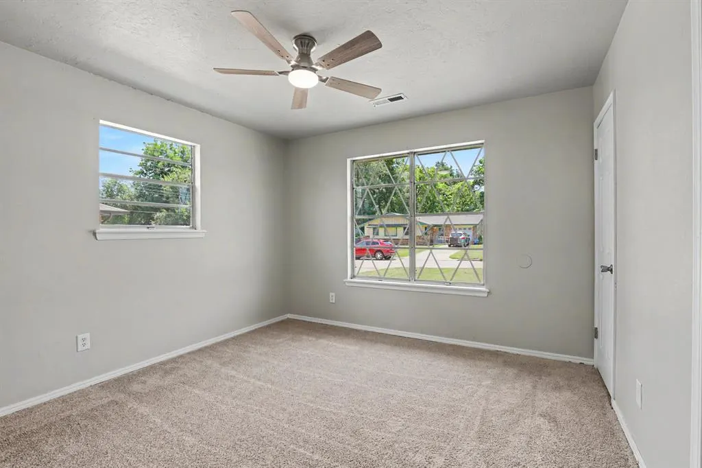 Photo 8 — 3129 Del Rancho Drive, Oklahoma City, OK 73115