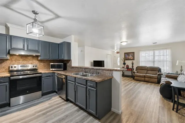 Photo 5 — 8109 NW 72nd Street, Oklahoma City, OK 73132